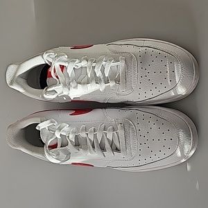 Mens Nike Court Vision size 11